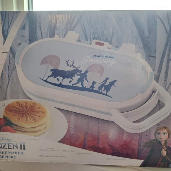Disney Frozen II Pancake Maker - Picture 1 of 4